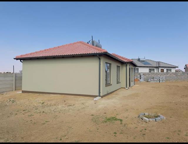 3 BEDROOM HOUSE FOR SALE IN WINDMILL PARK